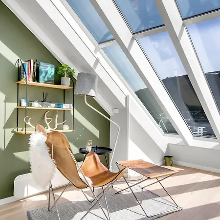 Amazing Sky Loft With Glass Roof & Panorama Views *