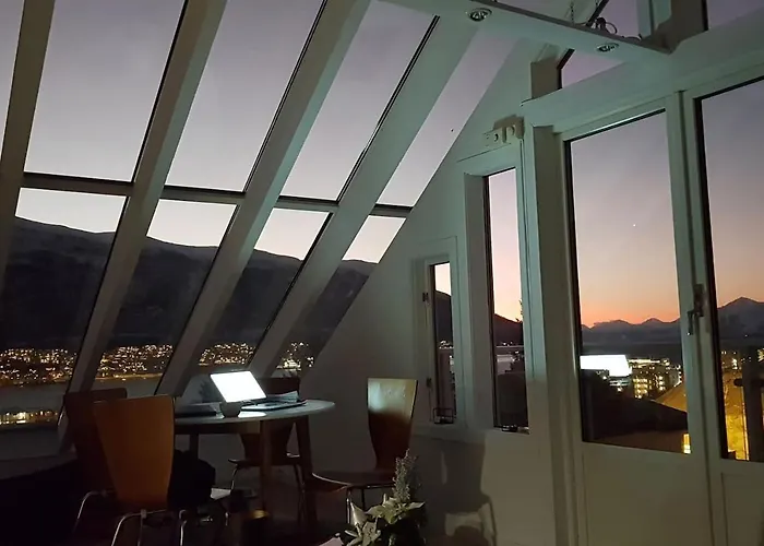 Апартаменты Glass Roof Private Loft In