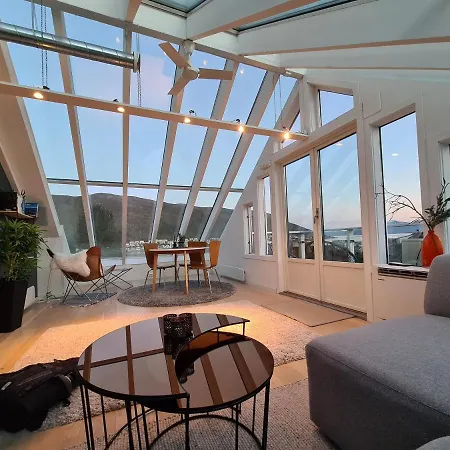 Glass Roof Private Loft In Apartment *